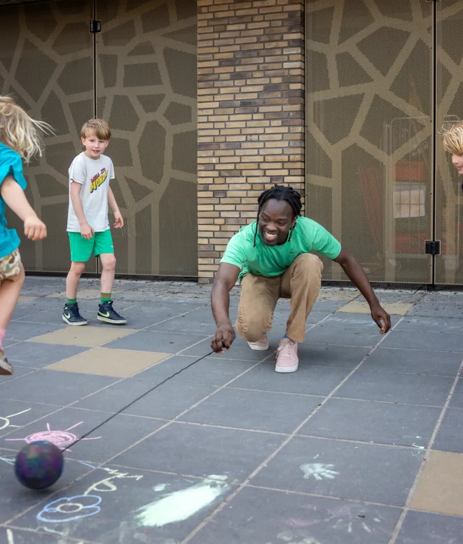 Kind&co ludens - pedagogisch medewerker - bal spel