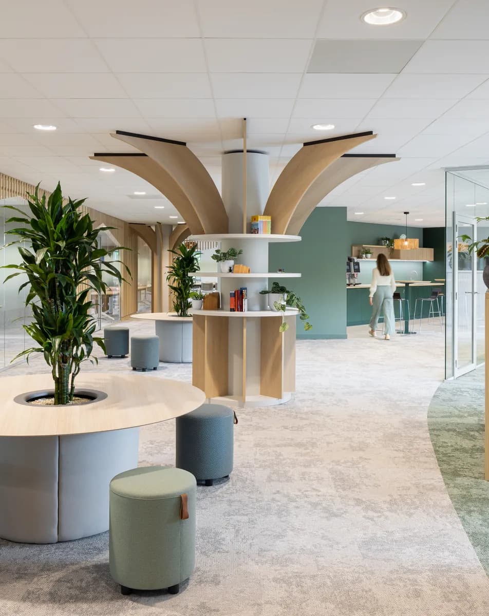 Kind&co ludens - servicekantoor - gangen beneden