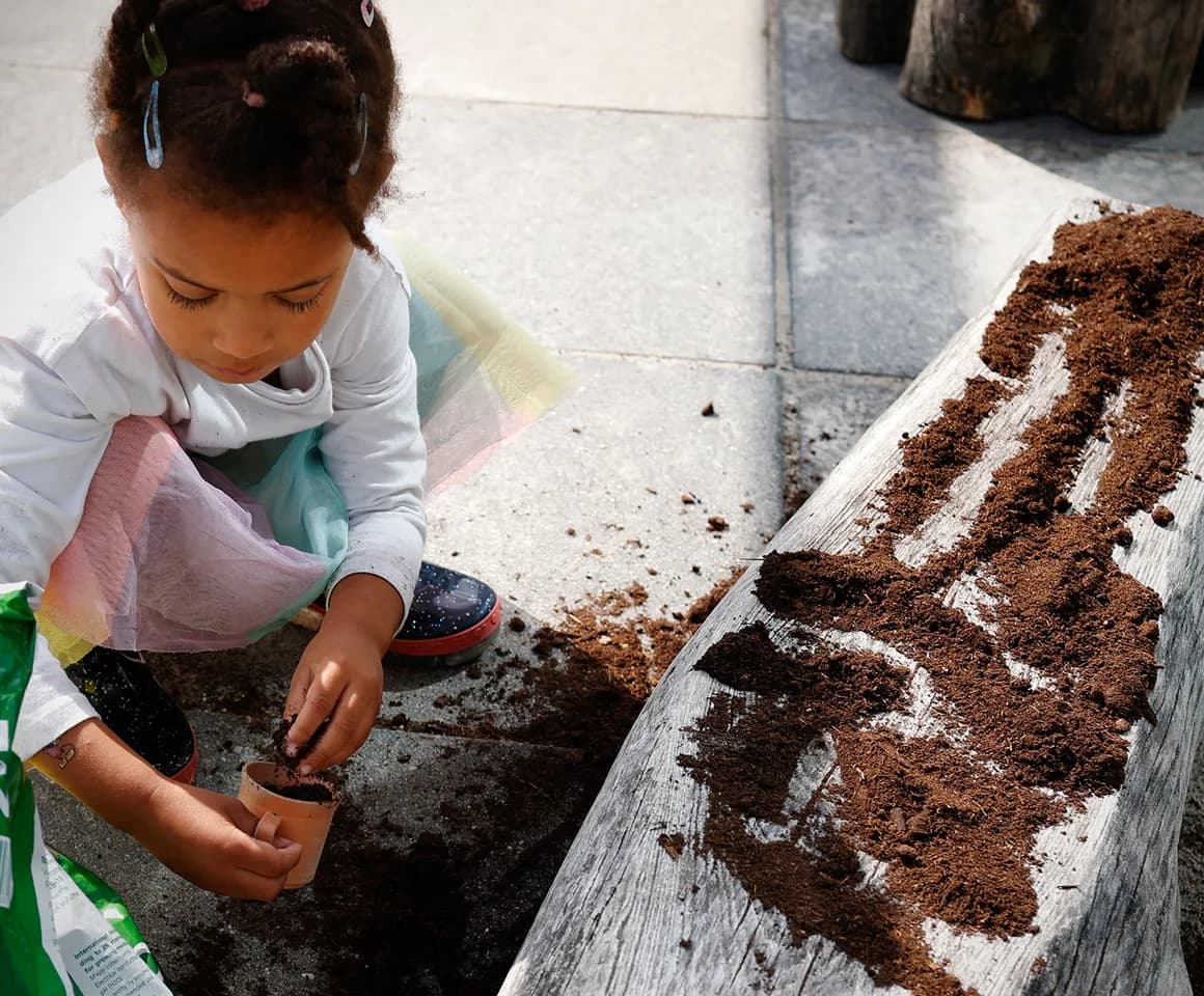 PG - standaard - kind - tuinieren - moestuin