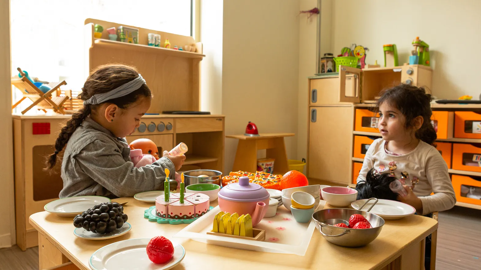 PG - standaard - huishoek - kinderen - spelen