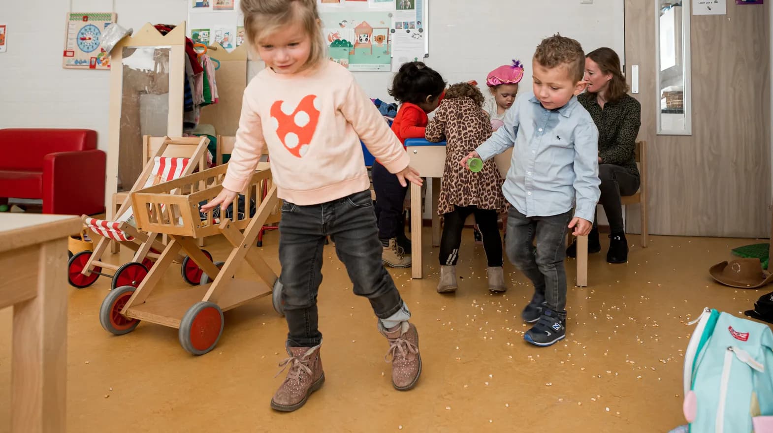 PG - standaard - kinderen - spelen - rijst